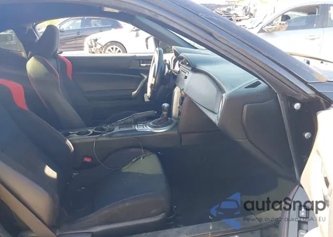 2015 Scion Fr-S из США, поврежденный, VIN JF1ZNAA11F8704410